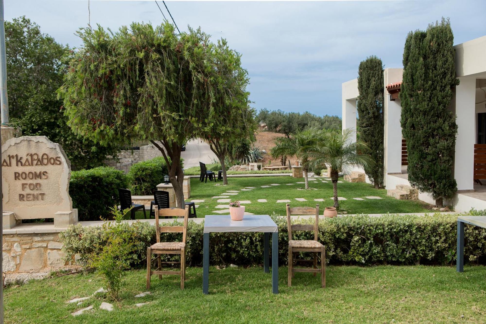Agarathos Traditional Rooms - Pool - Kaliviani -On The Road To Balos Apartment