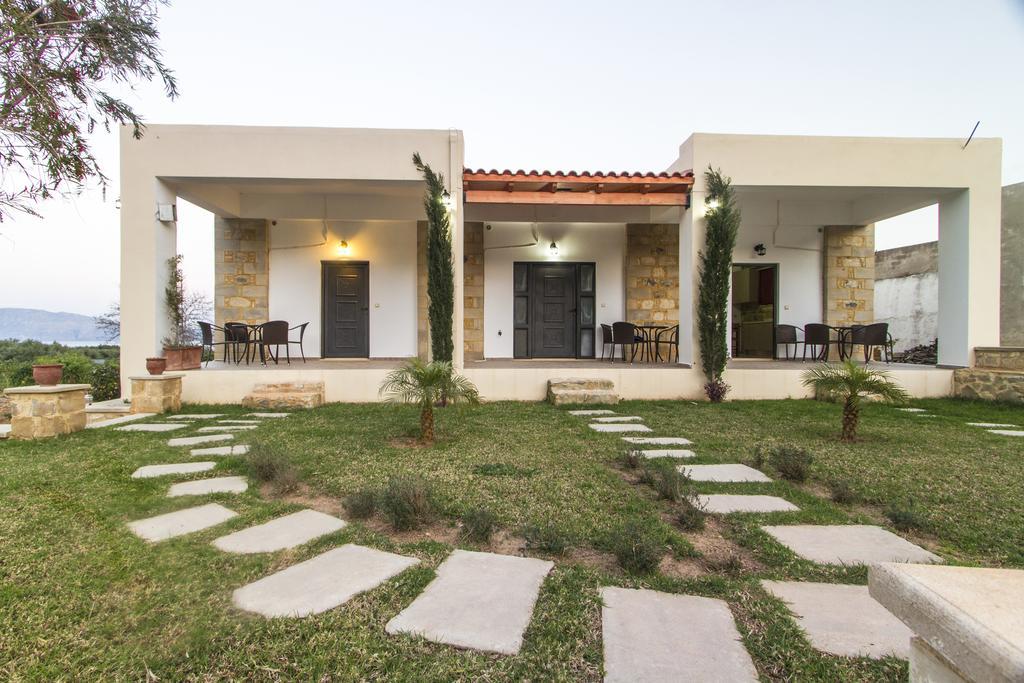 Agarathos Traditional Rooms - Pool - Kaliviani -On The Road To Balos *