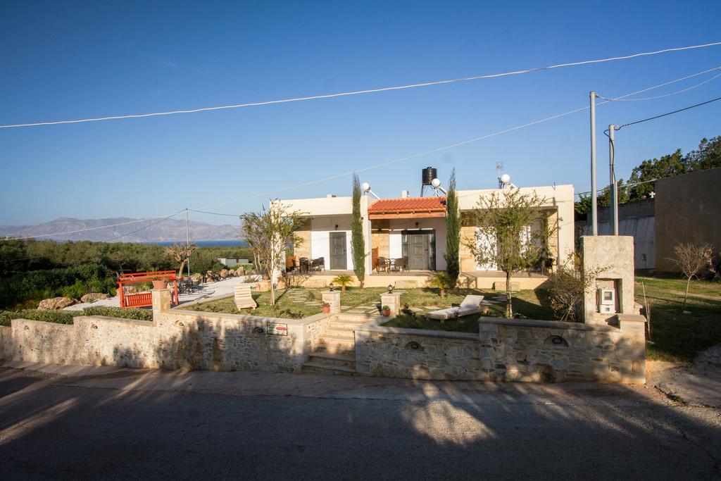 Agarathos Traditional Rooms - Pool - Kaliviani -On The Road To Balos *